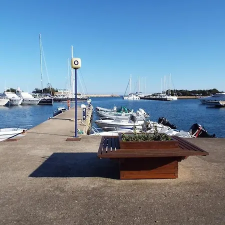 Дом отдыха Lu Nibaru By Budoniaffitti *