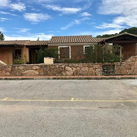 Дом отдыха Lu Nibaru By Budoniaffitti Будони