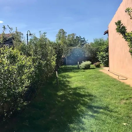 Дом отдыха Lu Nibaru By Budoniaffitti Будони